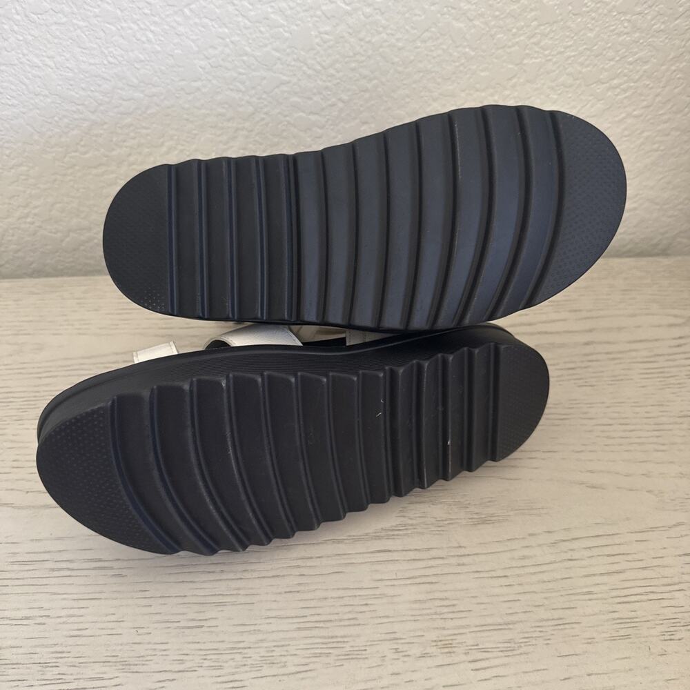 NEW Steve Madden Zeeta Flatform Platform Sandals Faux Vegan Leather Sz 8.5 - Picture 9 of 9